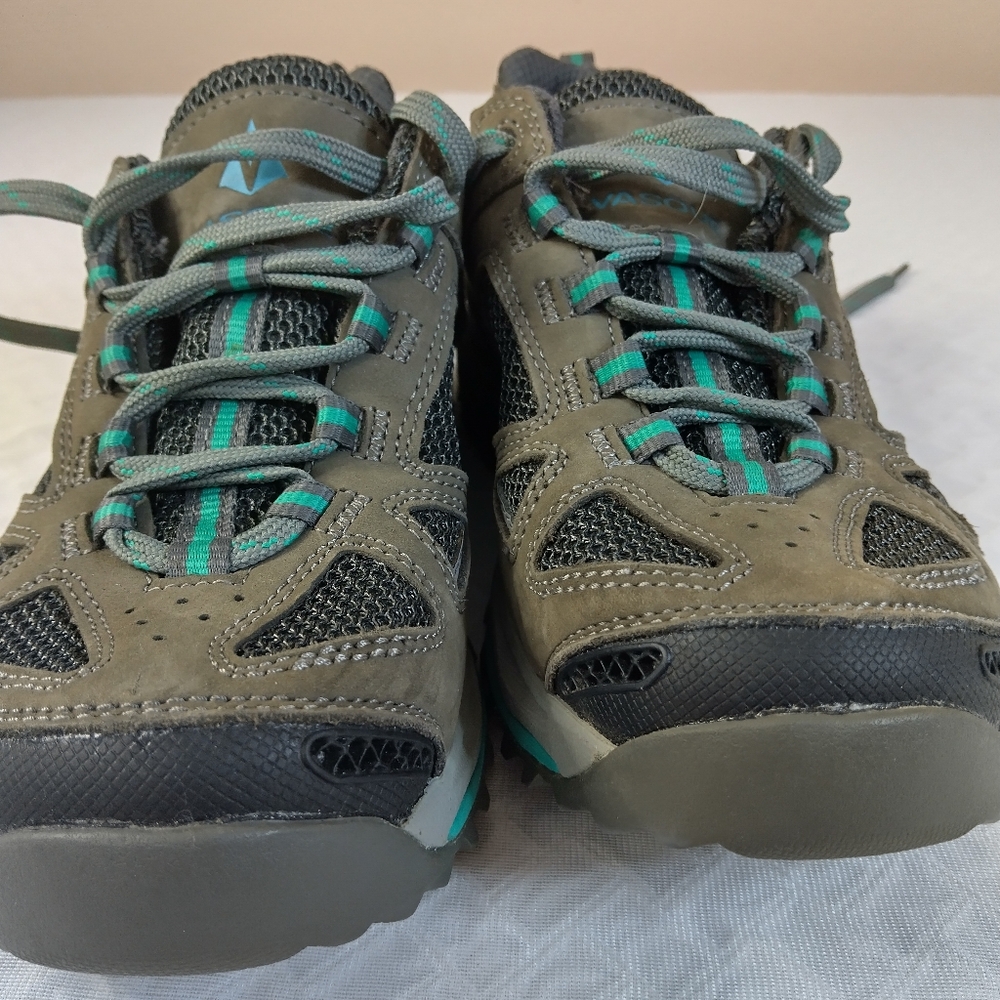 Vasquez Breeze III women's low GTX hiking shoe EUC  8 1/2M Grey Turquise Leather - Picture 10 of 10